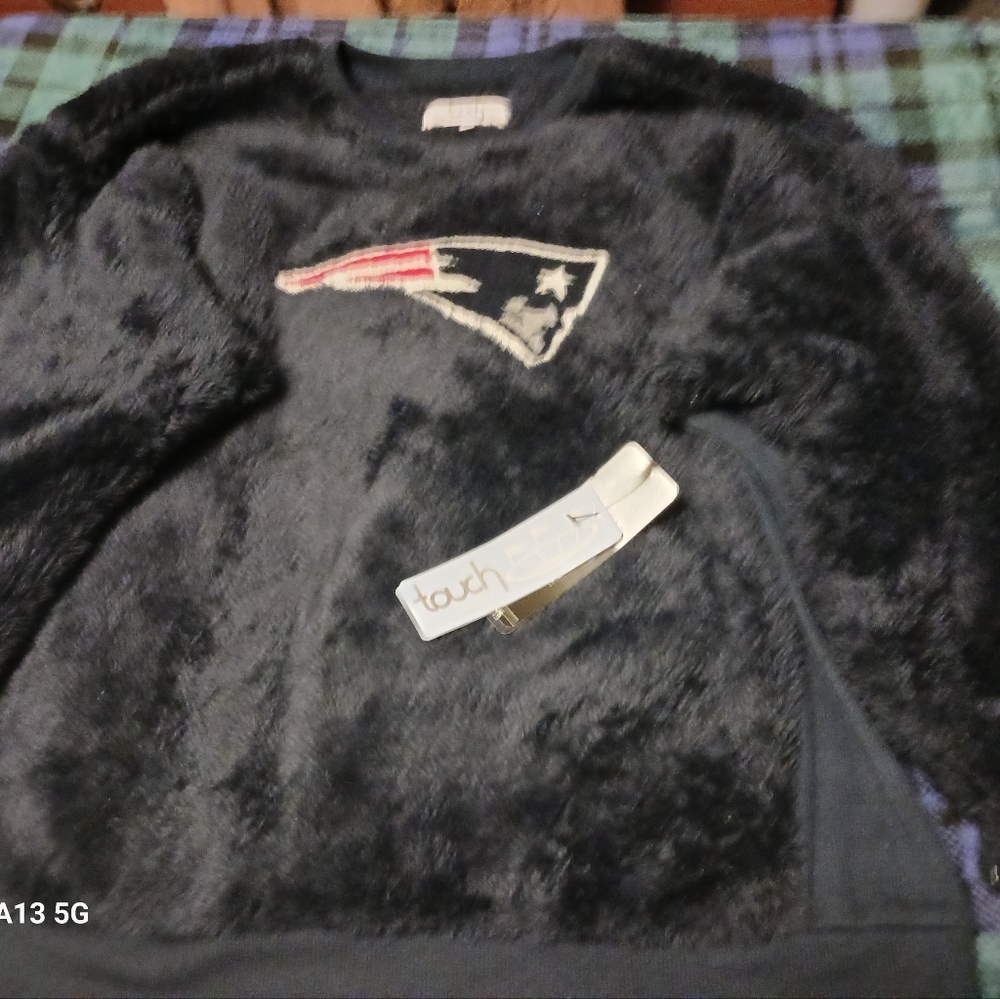 NFL Patriots Women's Fleece Sweater XL